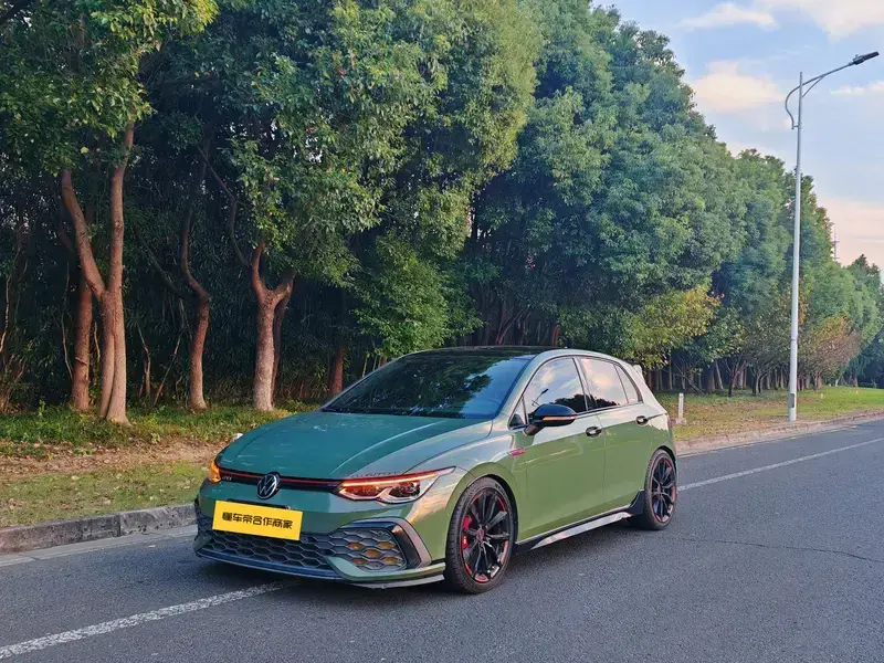 2021 Volkswagen Golf GTI с пробегом 47 000 км