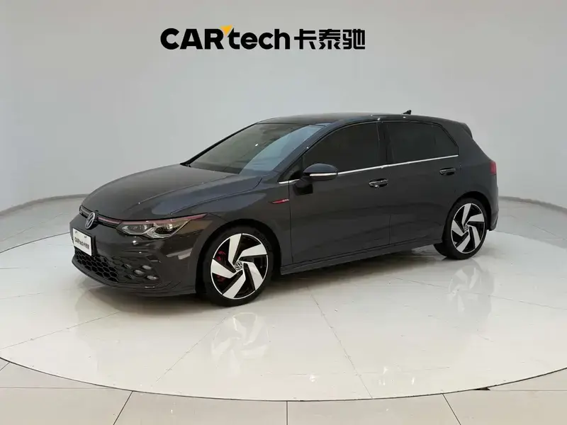 2021 Volkswagen Golf GTI с пробегом 72 000 км