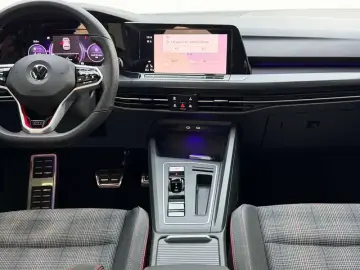 2021 Volkswagen Golf GTI с пробегом 72 000 км