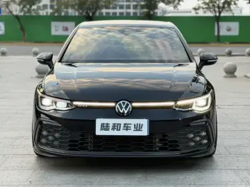 2021 Volkswagen Golf GTI с пробегом 60 000 км