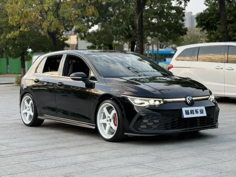 2021 Volkswagen Golf GTI с пробегом 60 000 км