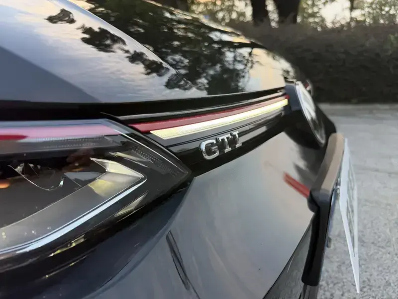 2021 Volkswagen Golf GTI с пробегом 60 000 км