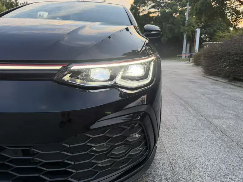 2021 Volkswagen Golf GTI с пробегом 60 000 км
