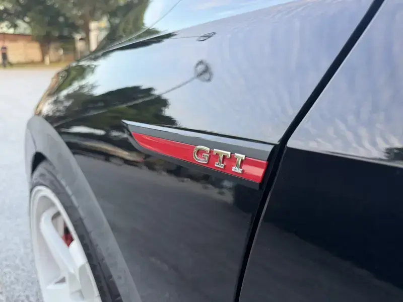 2021 Volkswagen Golf GTI с пробегом 60 000 км
