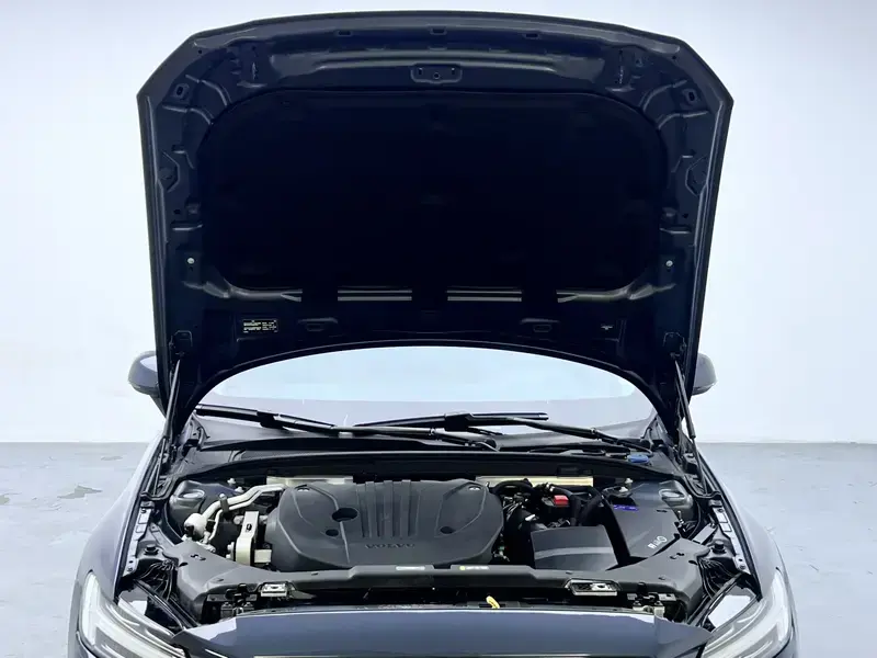 2022 Volvo S60 с пробегом 43 500 км