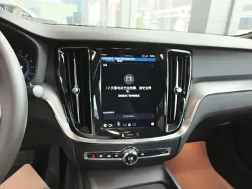 2023 Volvo S60 с пробегом 70 000 км