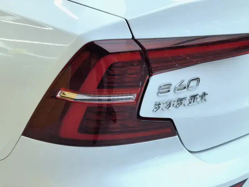 2021 Volvo S60 с пробегом 66 100 км