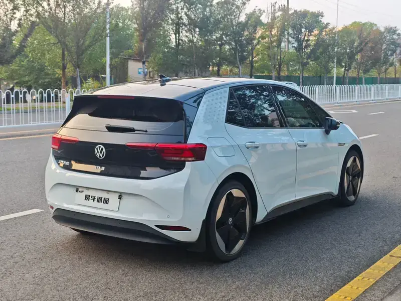 2022 Volkswagen ID.3 с пробегом 46 200 км