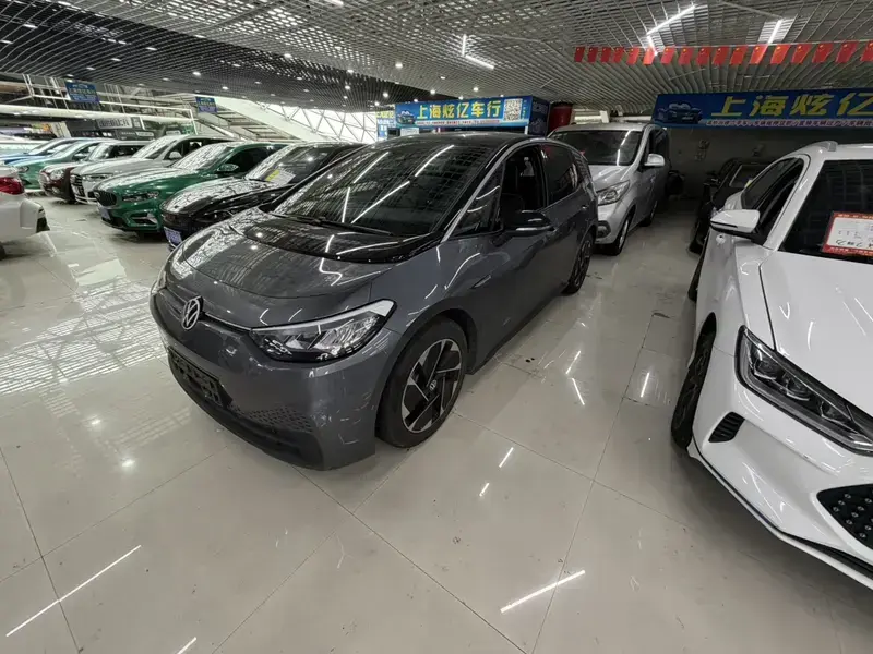 2022 Volkswagen ID.3 с пробегом 69 300 км