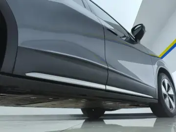 2022 Volkswagen ID.6 с пробегом 65 000 км