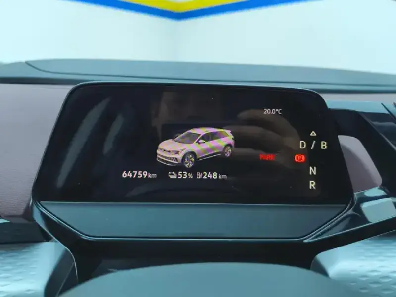 2022 Volkswagen ID.6 с пробегом 65 000 км