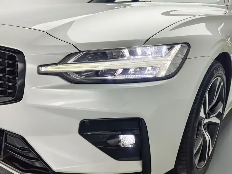 2024 Volvo S60 с пробегом 25 200 км