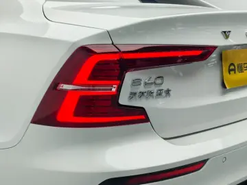 2024 Volvo S60 с пробегом 25 200 км