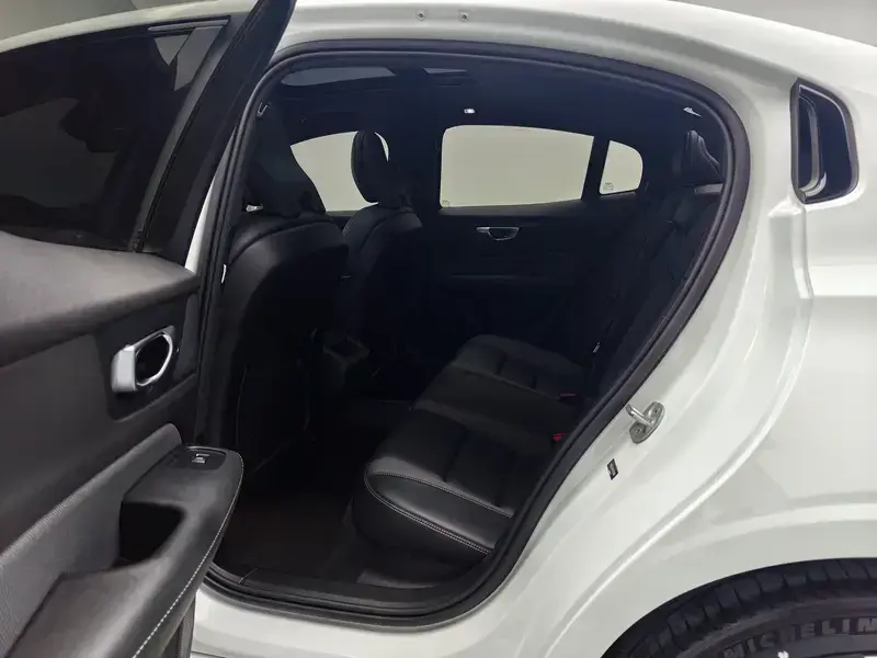2024 Volvo S60 с пробегом 25 200 км