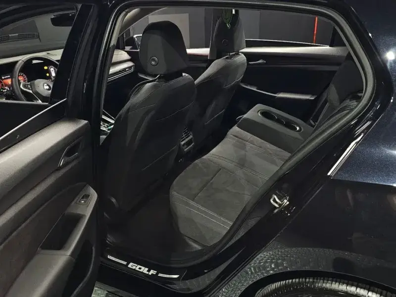 2023 Volkswagen Golf с пробегом 75 583 км