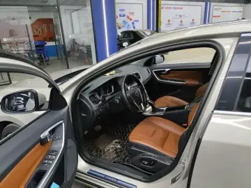 2019 Volvo S60 с пробегом 57 000 км