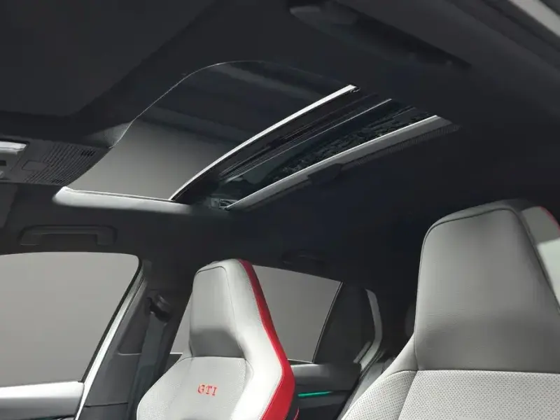 2024 Volkswagen Golf с пробегом 10 959 км