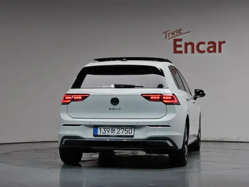 2025 Volkswagen Golf с пробегом 25 603 км