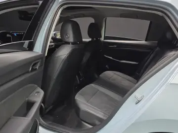 2025 Volkswagen Golf с пробегом 11 709 км