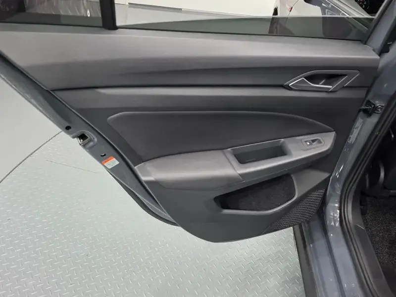 2024 Volkswagen Golf с пробегом 13 857 км