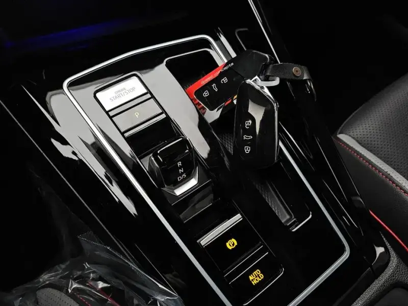 2023 Volkswagen Golf с пробегом 41 232 км
