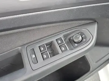 2022 Volkswagen Golf с пробегом 59 748 км