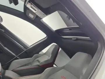 2024 Volkswagen Golf с пробегом 20 371 км