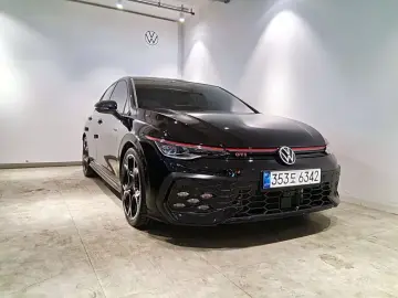 2025 Volkswagen Golf с пробегом 13 819 км