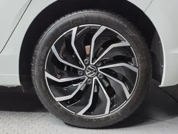 2022 Volkswagen Golf с пробегом 39 022 км