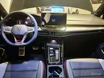 2025 Volkswagen Golf с пробегом 13 819 км