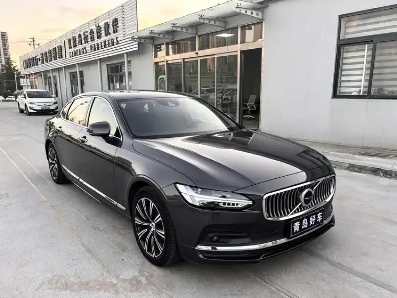 2021 Volvo S90 с пробегом 78 000 км