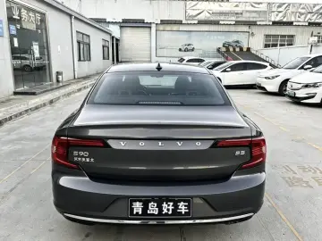 2021 Volvo S90 с пробегом 78 000 км
