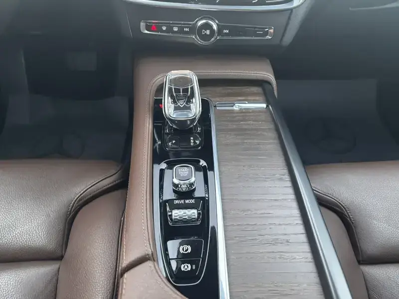 2021 Volvo S90 с пробегом 78 000 км