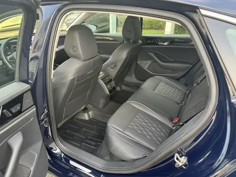 2024 Volkswagen Magotan с пробегом 6 700 км