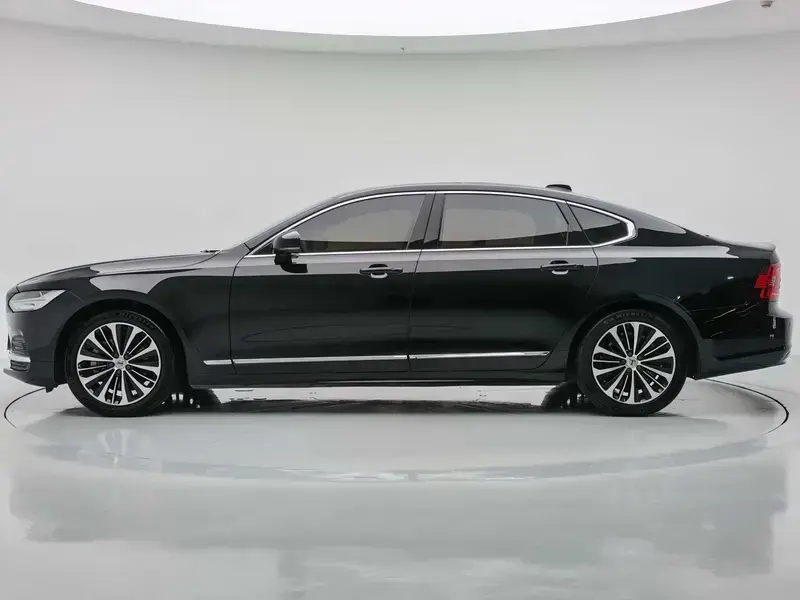 2024 Volvo S90 с пробегом 53 300 км