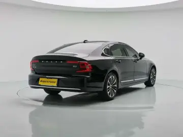 2024 Volvo S90 с пробегом 53 300 км