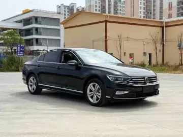 2025 Volkswagen Magotan с пробегом 24 000 км