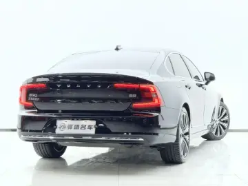 2025 Volvo S90 с пробегом 49 100 км