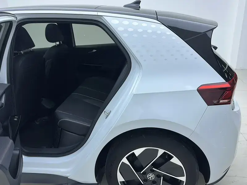 2023 Volkswagen ID.3 с пробегом 35 200 км