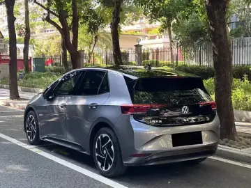 2024 Volkswagen ID.3 с пробегом 50 000 км