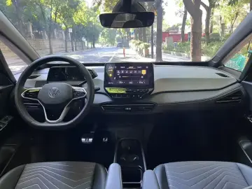 2024 Volkswagen ID.3 с пробегом 50 000 км