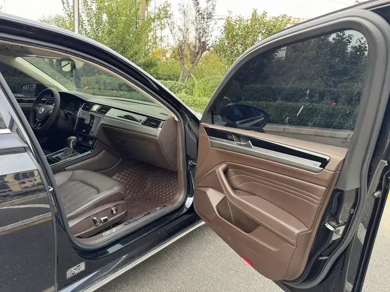 2021 Volkswagen Phideon с пробегом 140 000 км