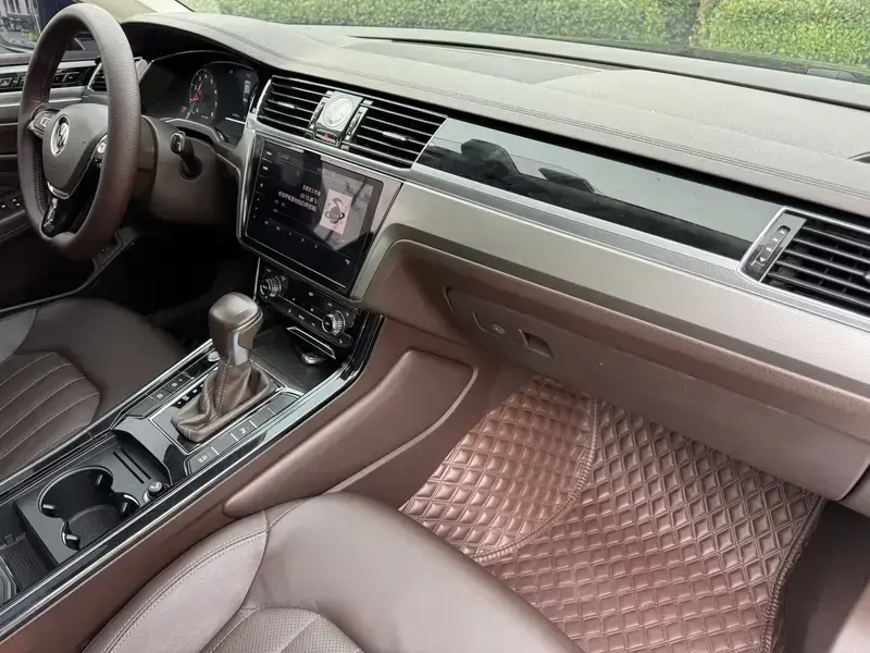 2021 Volkswagen Phideon с пробегом 140 000 км