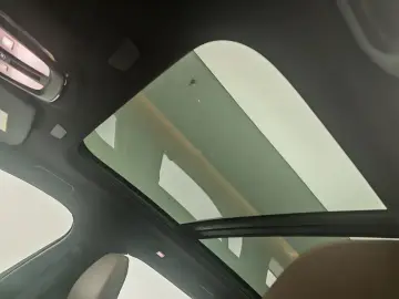 2025 Volvo V60 с пробегом 10 000 км