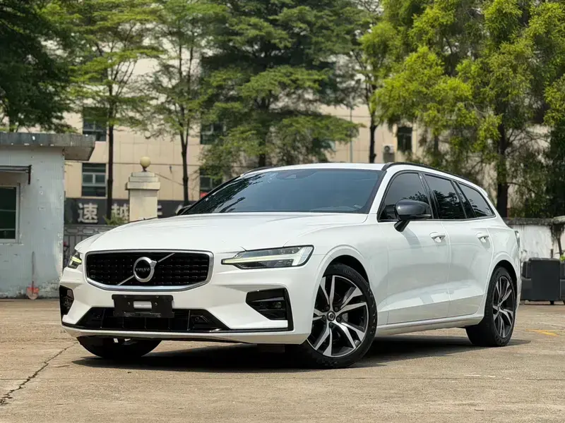 2020 Volvo V60 с пробегом 110 000 км