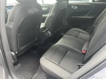 2024 Volvo XC40 с пробегом 63 000 км