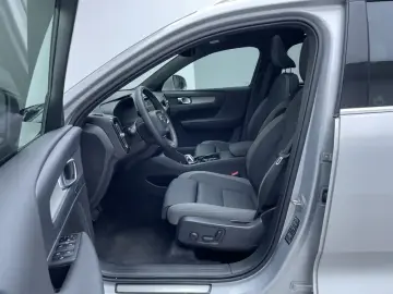 2024 Volvo XC40 с пробегом 52 200 км