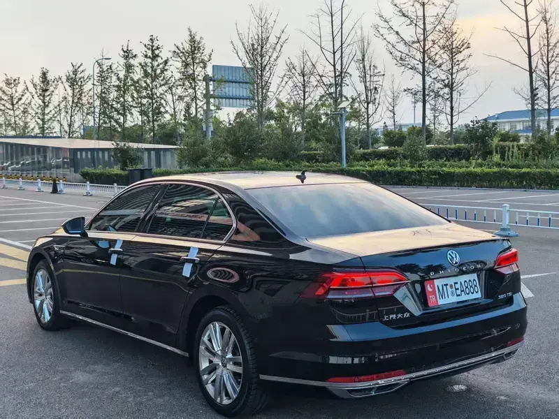 2019 Volkswagen Phideon с пробегом 42 000 км