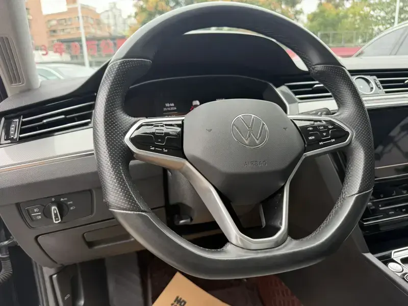 2024 Volkswagen Magotan с пробегом 20 300 км
