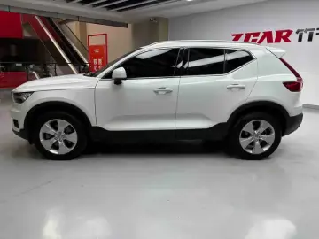 2021 Volvo XC40 с пробегом 64 500 км